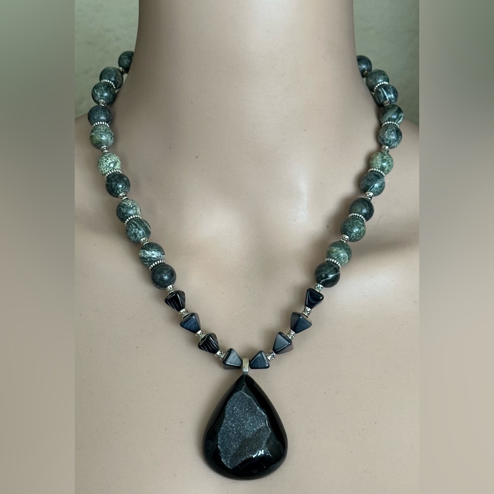 22 inch Kambaba Gemstone bead necklace NWOT